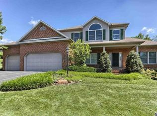 4438 Dunmore Dr, Harrisburg, PA 17112