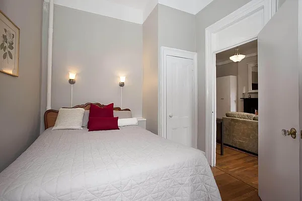 Rented by Eisenberg Exclusives | media 33