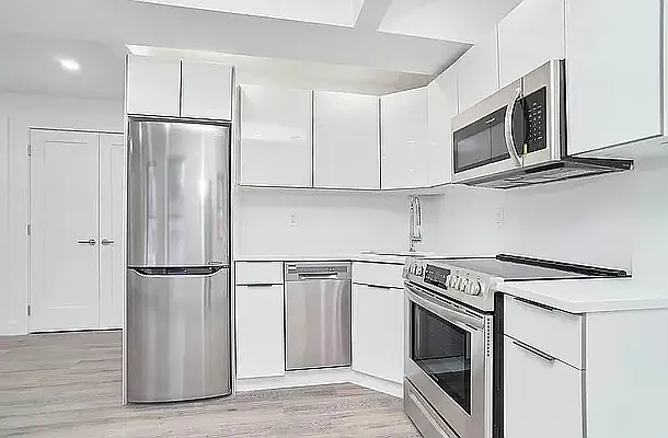 Rented by REAL New York | media 2