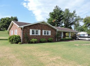 706 Valley Ter, Irvington, KY 40146