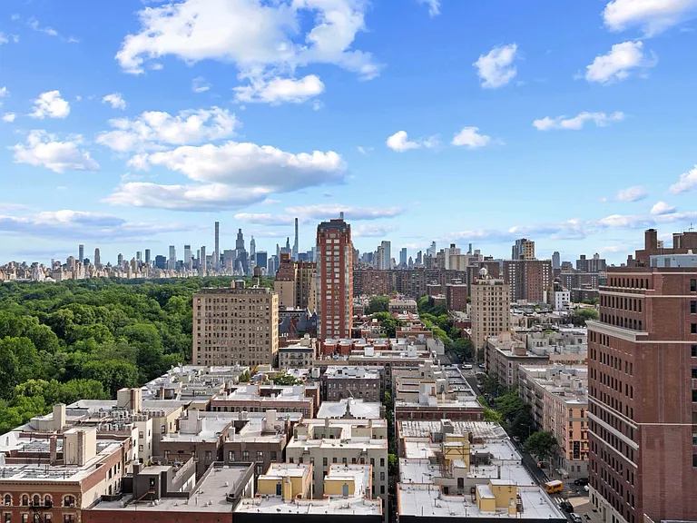 321 W 110th St #19C — Photo 3