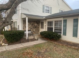 580 E Canterbury Ln #E-8, Medina, OH 44256