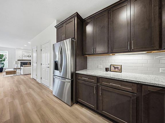 4th image of 5176 Clarewood Ln