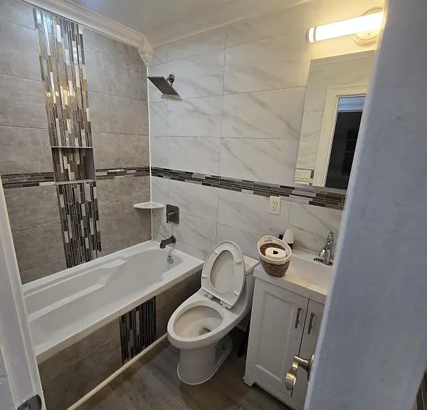 1754 Hammersley Ave #2 — Photo 10