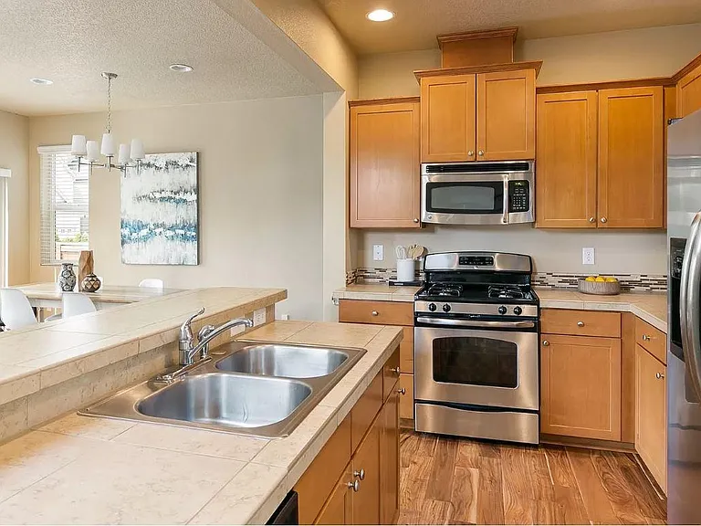 20672 SW Edgemont St — Photo 5