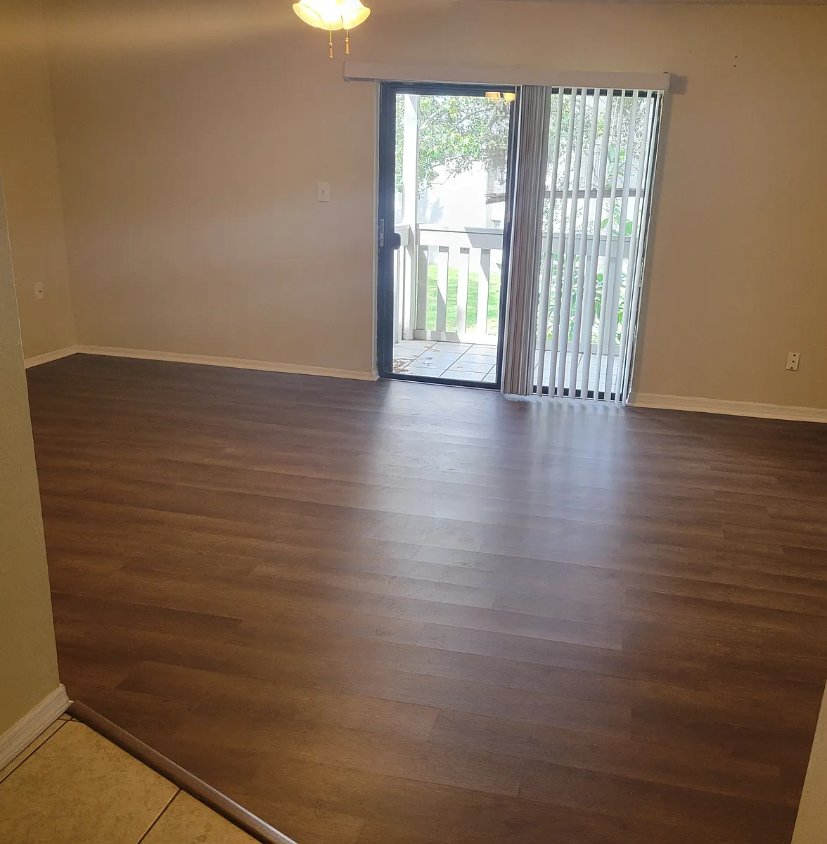 Living room - 172 Springwood Cir #C