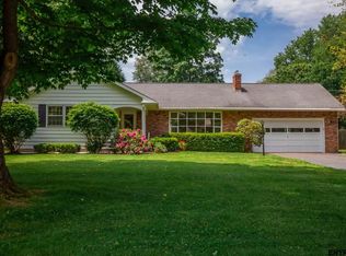 12 Barry Ln, Glenville, NY 12302