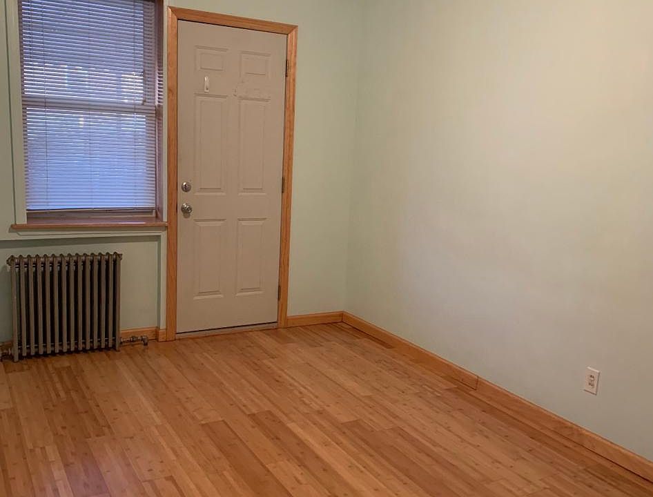 1st image of 1640 Bath Ave Floor 2