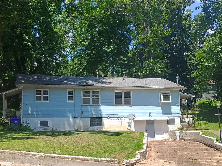 174 W Wadsworth Cir — Photo 1