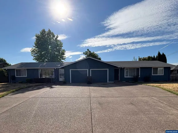 3710 & 3712 SE Columbus St, Albany, OR 97322