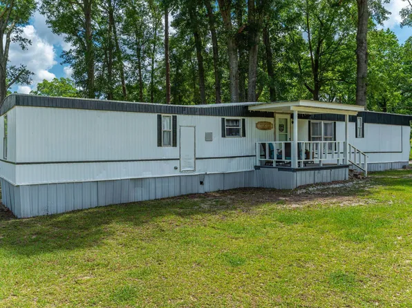 861 8th St, Florala, AL 36442