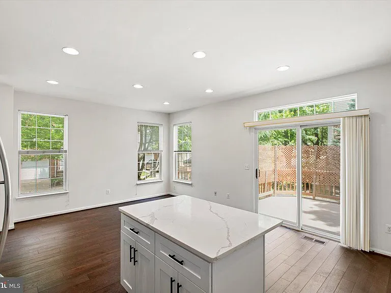 4113 Flower Box Ct — Photo 15