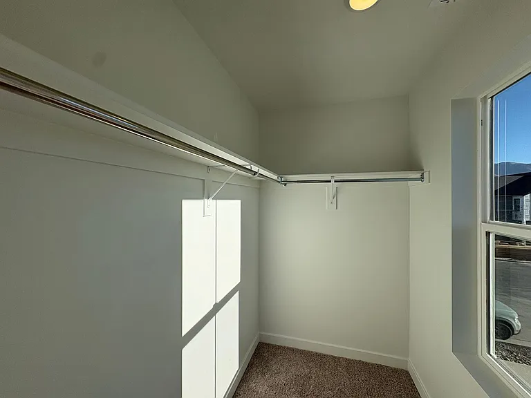 1592 N Summer Springs Cv — Photo 30