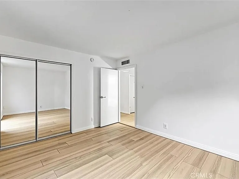 4337 Marina City Dr #149 — Photo 28