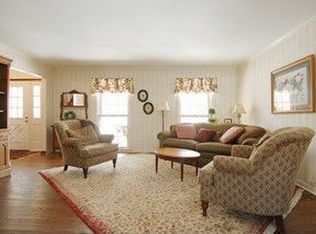164 N Milton Ave, Glen Ellyn, IL