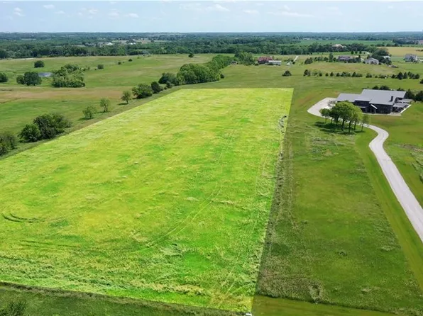 W 115th St, Olathe, KS 66061