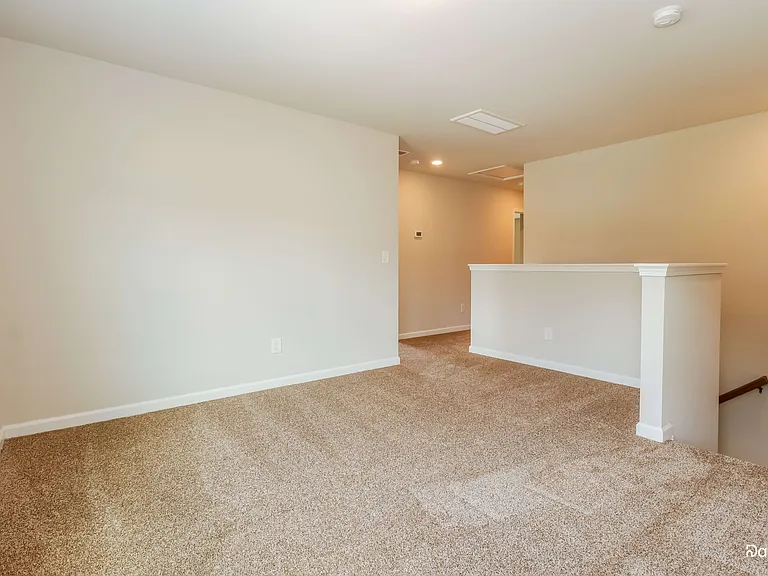 221 Sugarberry Ln — Photo 14