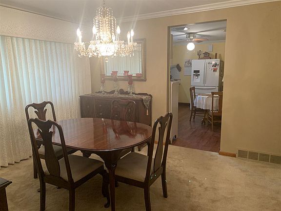 2nd image of 2983 Lakeview Dr