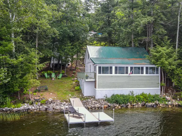 918 Memorial Drive, Winthrop, ME 04364