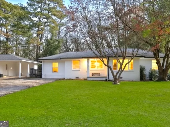 1124 Longshore Dr, Decatur, GA 30032