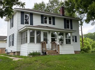 1201 Porter Rd, White Lake, MI 48383