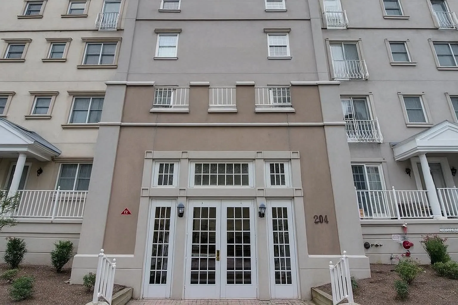204 Shearwater Ct W APT 54 photo 1
