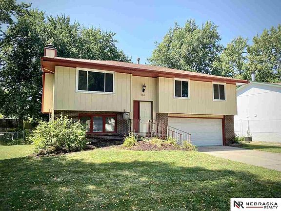 2nd image of 2615 Ammon Ave
