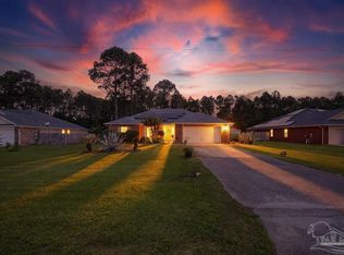 7654 Manatee St, Navarre, FL 32566