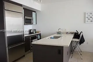55 SE 6th St #3906W — Photo 7
