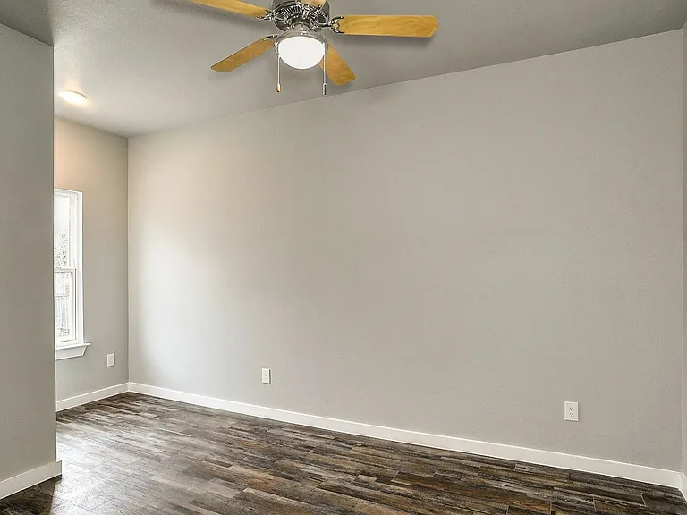 1420 Park Pl — Photo 11