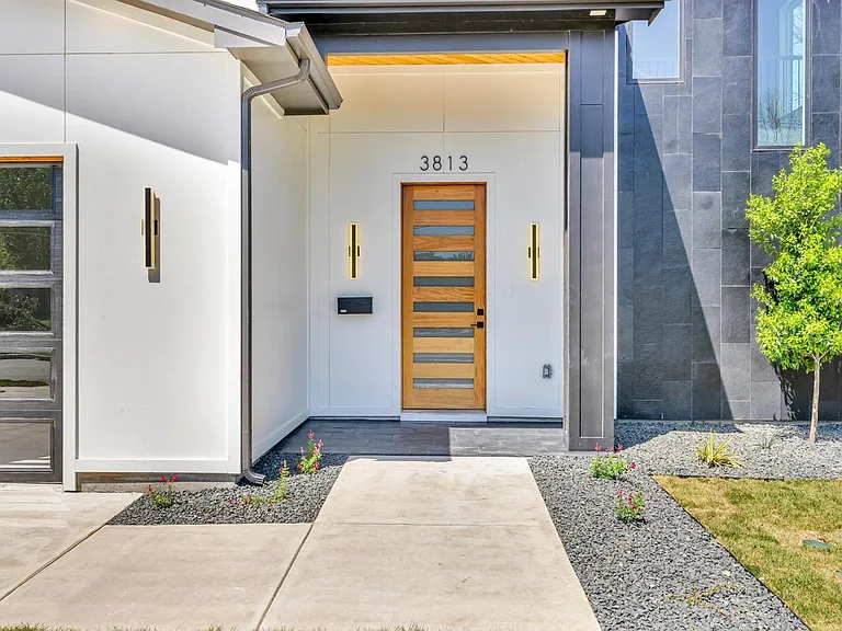 3813 Cortez Dr — Photo 1