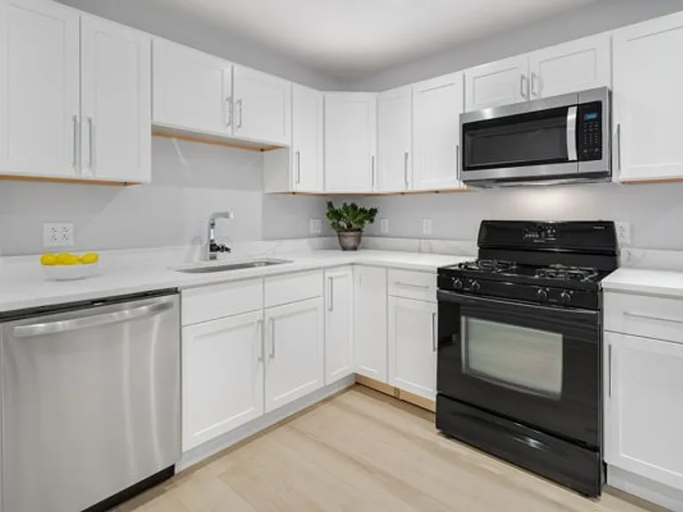 Quarry St. Apartments — Photo 171