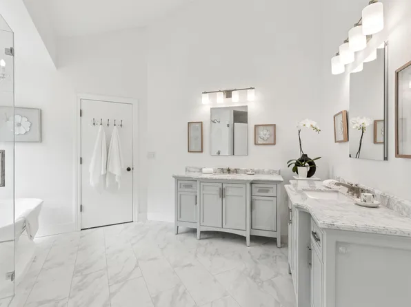 (undisclosed Address), Novato, CA 94945