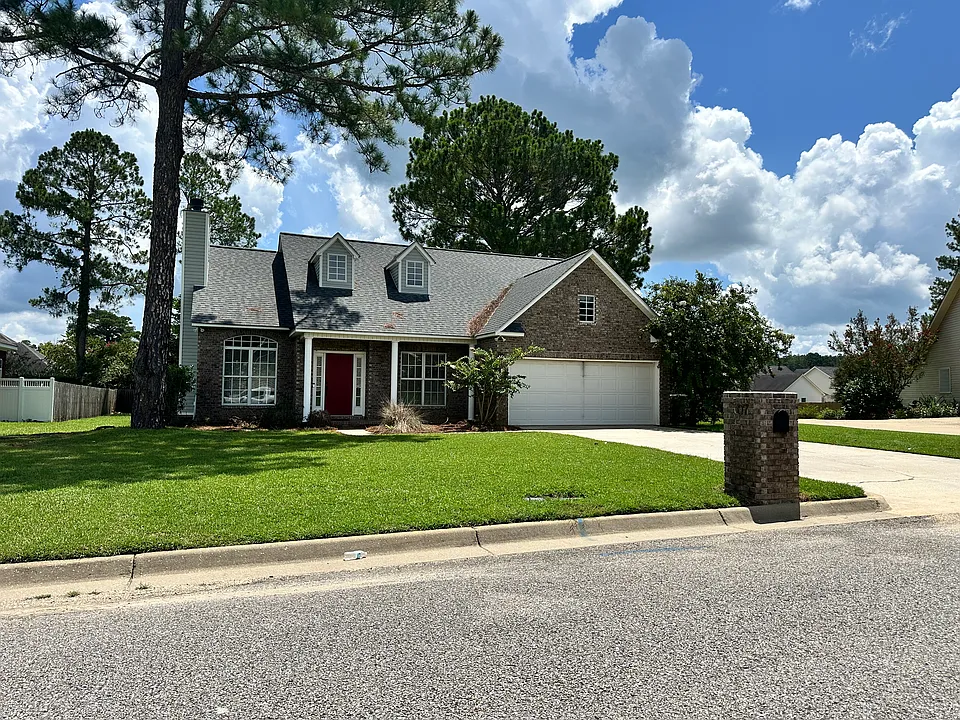 207 Okeechobee Dr