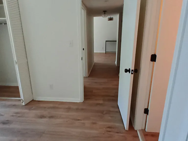 728 Zorn Ave #9 — Photo 12