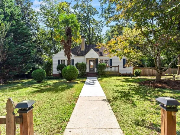 3715 Debelle St, Clarkston, GA 30021