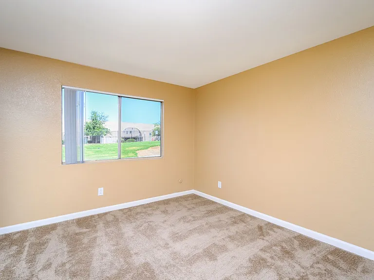 1528 Montecito Rd — Photo 11