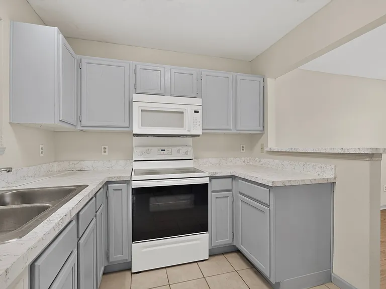 1700 Wheatfield Dr — Photo 16