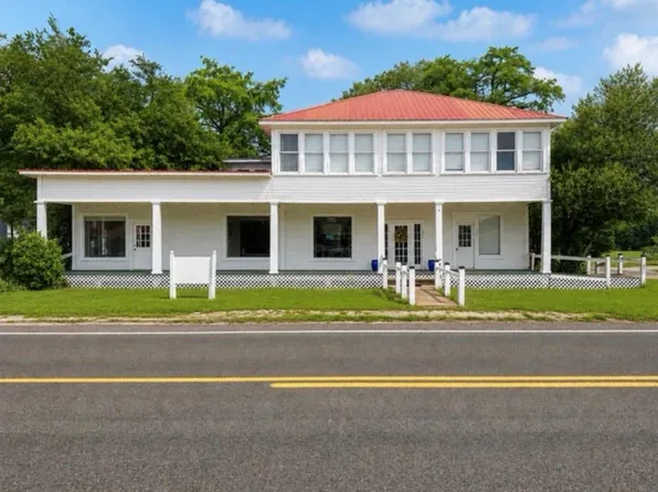 895 Tx State Highway 62, Buna, TX 77612