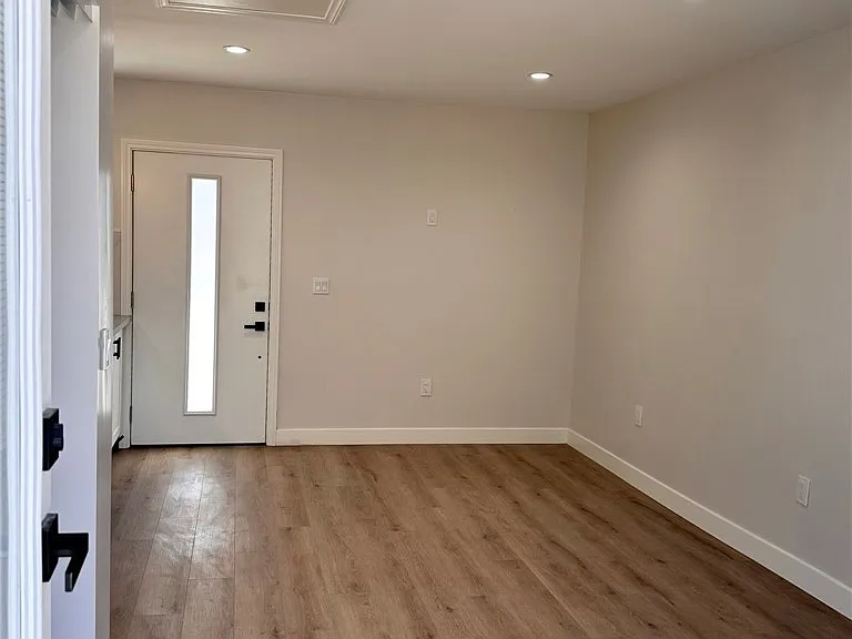 4125 Cutler Ave #A — Photo 8