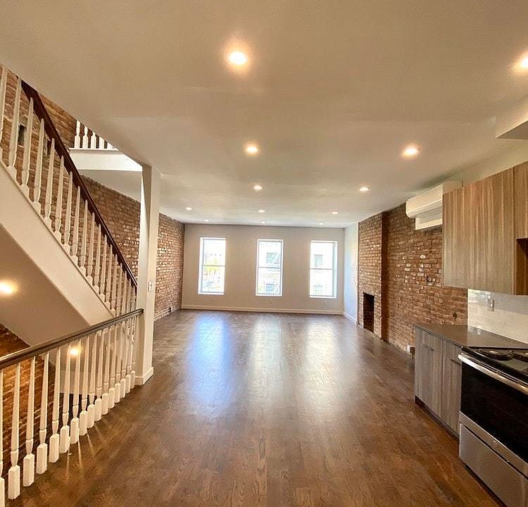 1st image of 416 E 115th St #2
