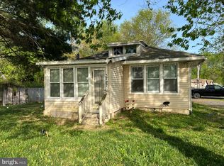 3727 Hulmeville Rd, Bensalem, PA 19020