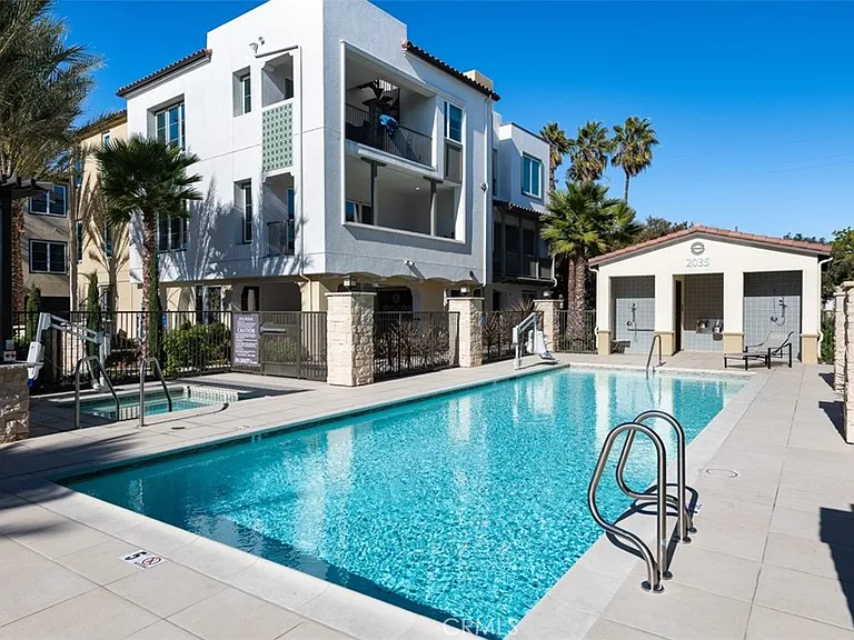 3319 Doheny Way — Photo 48