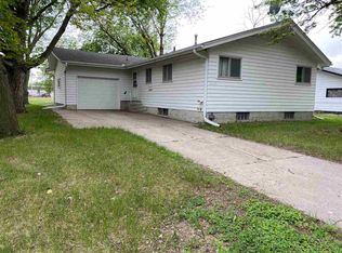3103 6th St, Columbus, NE 68601