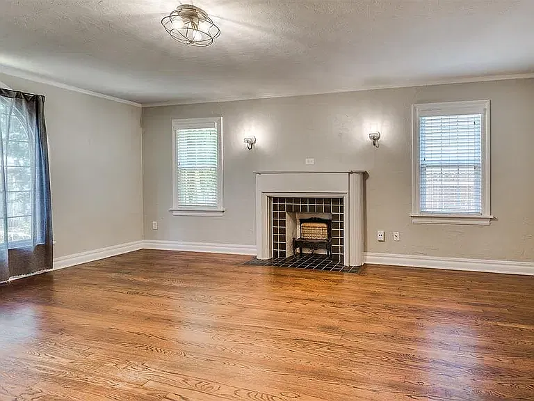 2 bed, 1643 sqft, $2,500 — Photo 3