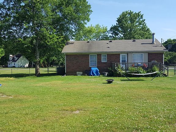 2nd image of 548 Carter Ln
