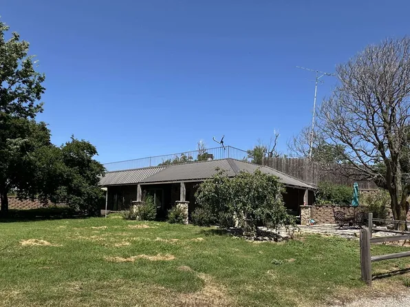 1052 NE K 156 Hwy, Ellinwood, KS 67526