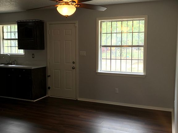 Dining room off kitchen