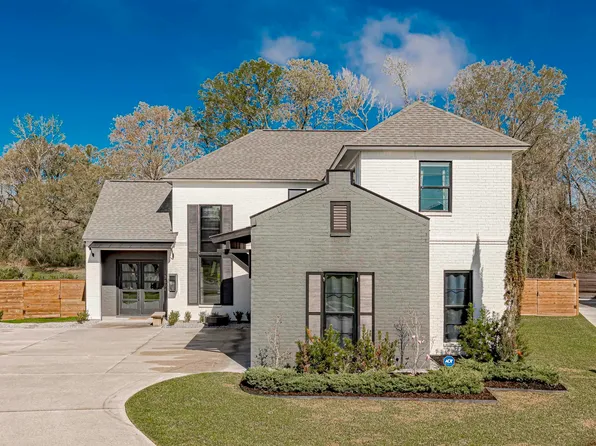 13594 Pointe Au Chene Dr, Baton Rouge, LA 70818