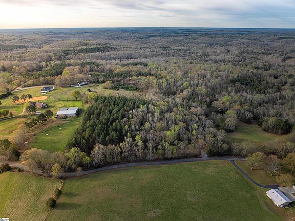 2nd image of 275 Terry Shop Rd